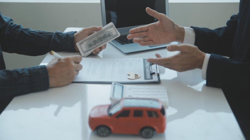 Car Loan Dilemma: Bank vs. Leasing Company Explained