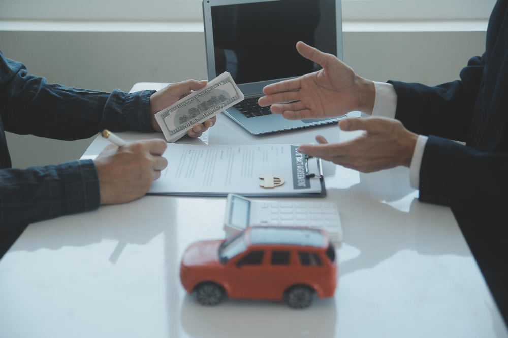 Car Loan Dilemma: Bank vs. Leasing Company Explained