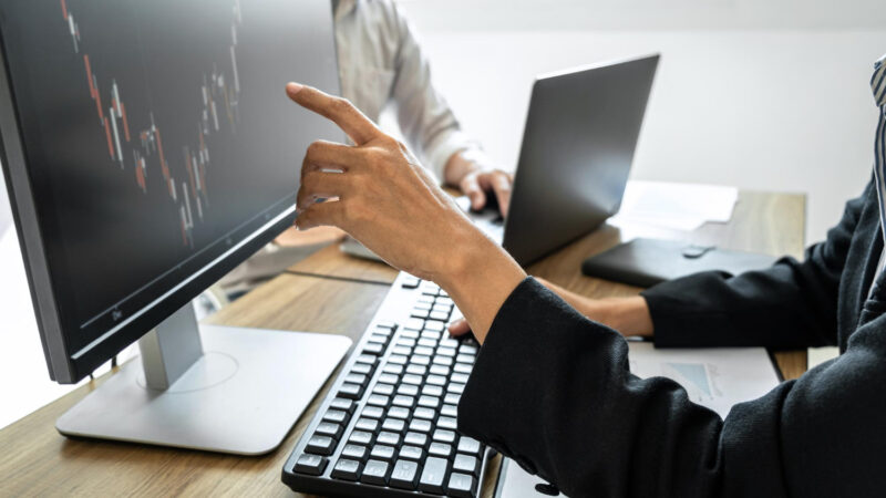 MT5 Web Terminal vs Desktop: Which is Better for Filipino Traders?